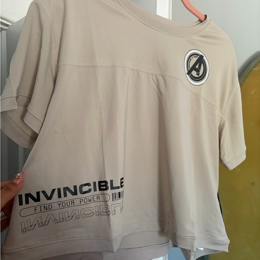 NWT Marvel FIT Set (XL): Crop Top+Joggers